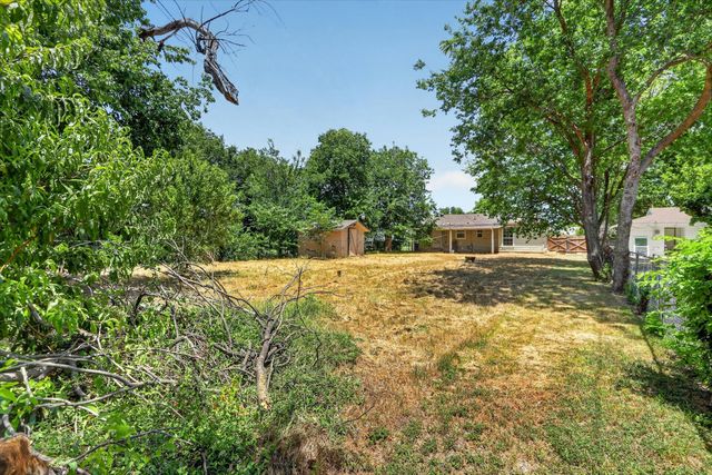 4912 Borden Drive, Fort Worth, TX 76116