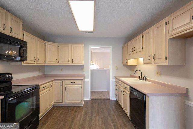 1625 Huntington Hill Trace, Buford, GA 30519