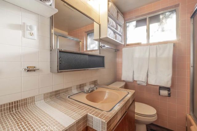 533 Villa Grove, Big Bear City, CA 92314