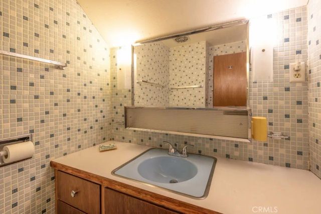 533 Villa Grove, Big Bear City, CA 92314