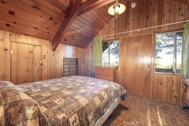533 Villa Grove, Big Bear City, CA 92314