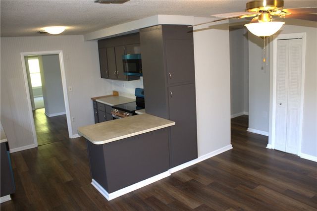 315 Wash Lesley Road, Pickens, SC 29671