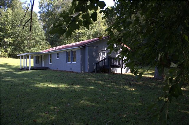 315 Wash Lesley Road, Pickens, SC 29671
