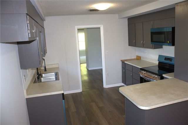 315 Wash Lesley Road, Pickens, SC 29671