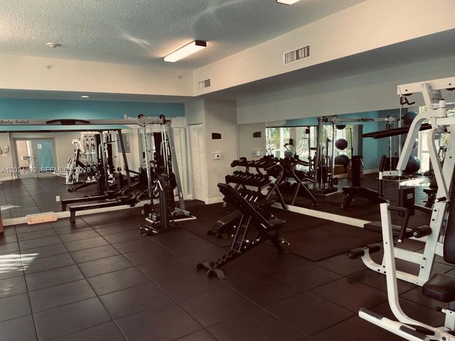 601 NE 23rd St 804, Miami, FL 33137