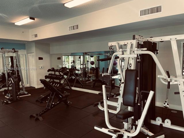 601 NE 23rd St 804, Miami, FL 33137