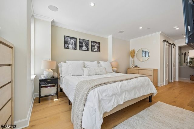 9 Farrand St, Bloomfield Twp., NJ 07003