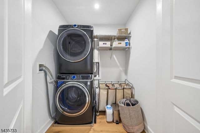 9 Farrand St, Bloomfield Twp., NJ 07003
