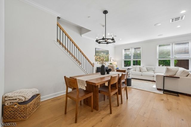 9 Farrand St, Bloomfield Twp., NJ 07003