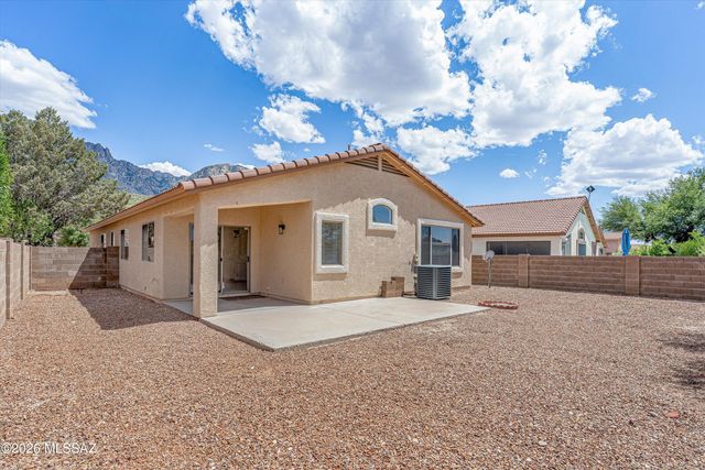 2391 E Stone Stable Drive, Oro Valley, AZ 85737