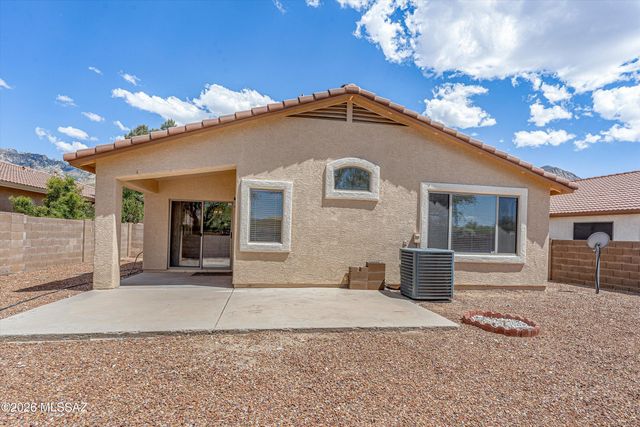 2391 E Stone Stable Drive, Oro Valley, AZ 85737