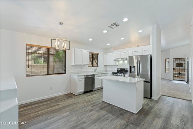 2391 E Stone Stable Drive, Oro Valley, AZ 85737