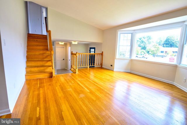 214 BRACKENWOOD CT, Lutherville Timonium, MD 21093