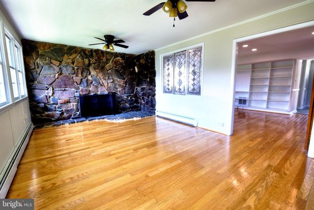 214 BRACKENWOOD CT, Lutherville Timonium, MD 21093