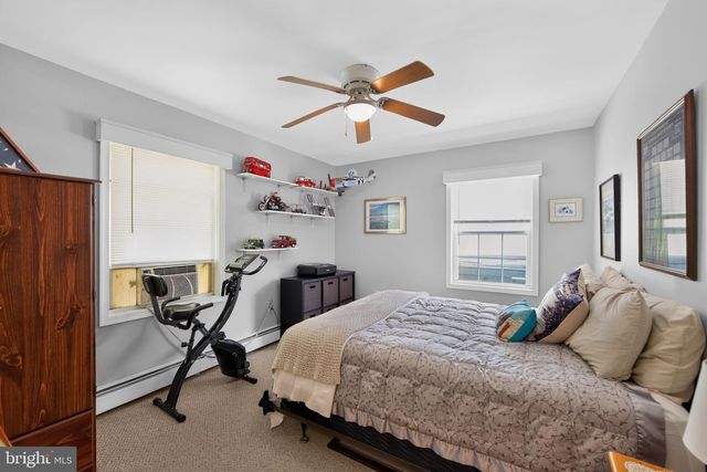 233 SNYDER RD, Pottstown, PA 19464