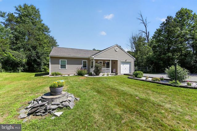 233 SNYDER RD, Pottstown, PA 19464