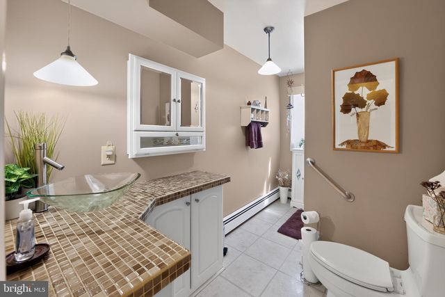233 SNYDER RD, Pottstown, PA 19464