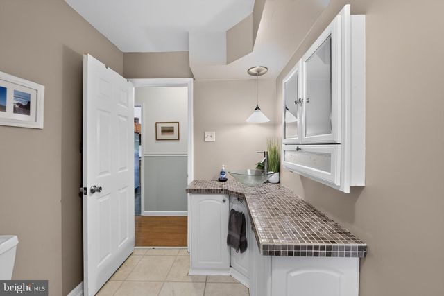 233 SNYDER RD, Pottstown, PA 19464
