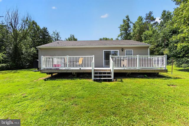 233 SNYDER RD, Pottstown, PA 19464
