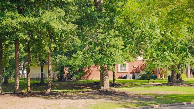 17418 Granberry Gate Drive, Tomball, TX 77377