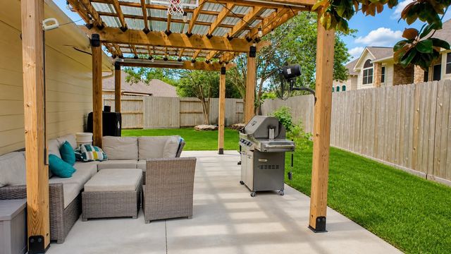 17418 Granberry Gate Drive, Tomball, TX 77377