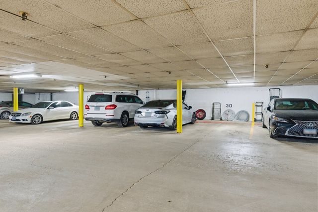 5840 W 104th Street 115, Oak Lawn, IL 60453