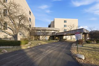 5840 W 104th Street 115, Oak Lawn, IL 60453