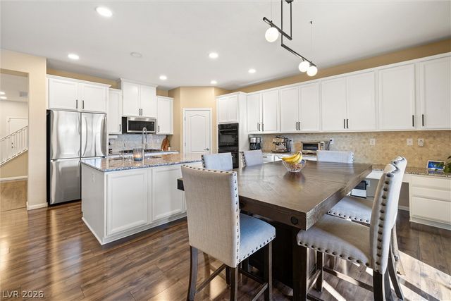 6106 Andover Wood Road, Las Vegas, NV 89113