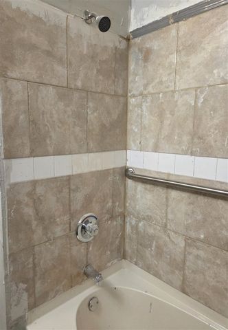 3742 W Grand Street, Detroit, MI 48238