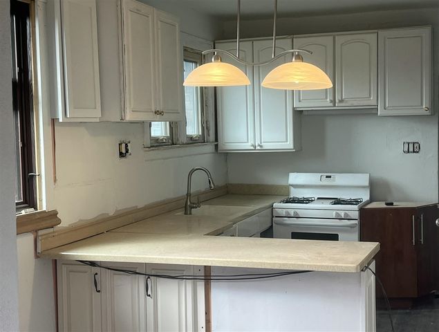 3742 W Grand Street, Detroit, MI 48238