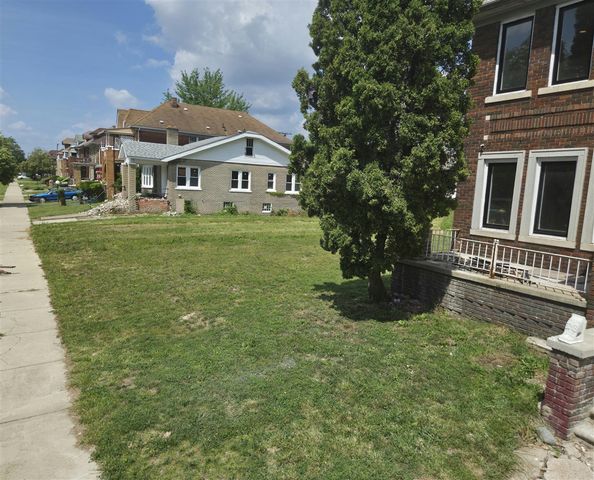 3742 W Grand Street, Detroit, MI 48238