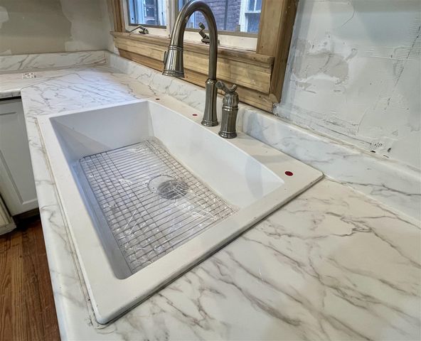 3742 W Grand Street, Detroit, MI 48238