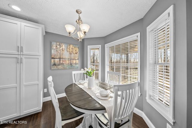 1378 POW Camp Rd, Crossville, TN 38572