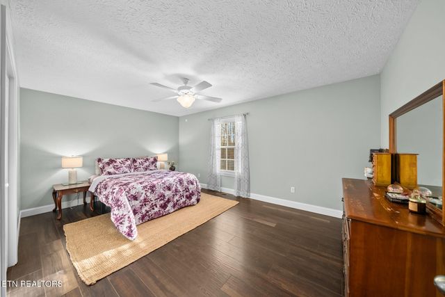 1378 POW Camp Rd, Crossville, TN 38572