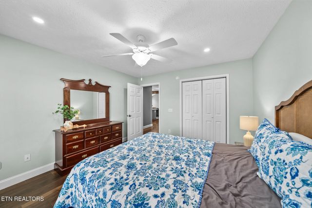 1378 POW Camp Rd, Crossville, TN 38572