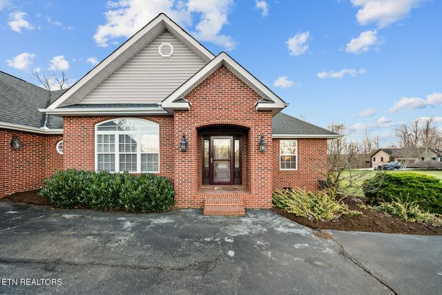 1378 POW Camp Rd, Crossville, TN 38572