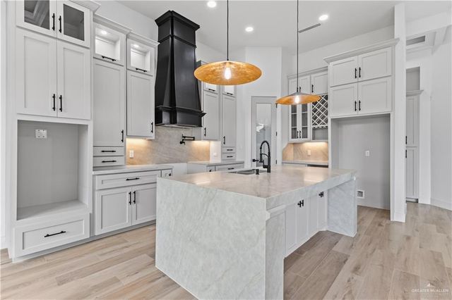 9804 N 25th Street, Mcallen, TX 78504
