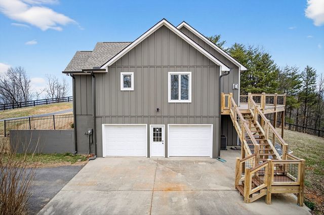 1811 Talona Mountain Road, Ellijay, GA 30536