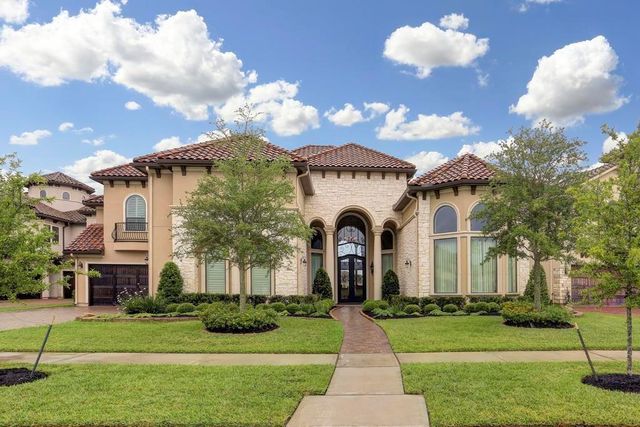 70 Sunset Park Lane, Sugar Land, TX 77479