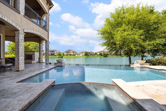 70 Sunset Park Lane, Sugar Land, TX 77479