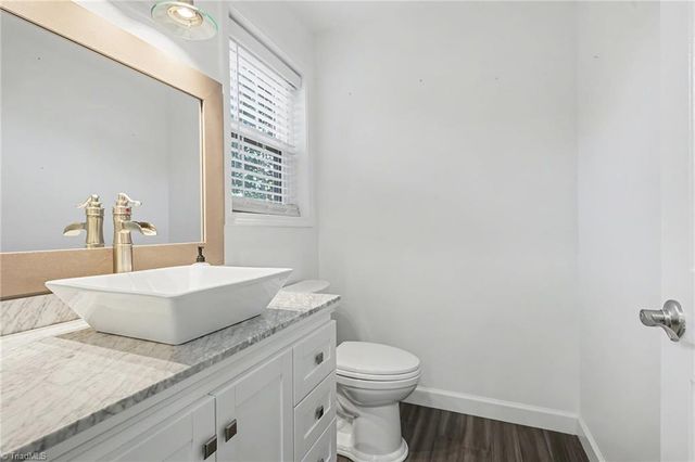 1509 Lakefield Drive, Clemmons, NC 27012