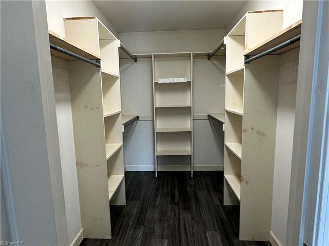 1509 Lakefield Drive, Clemmons, NC 27012