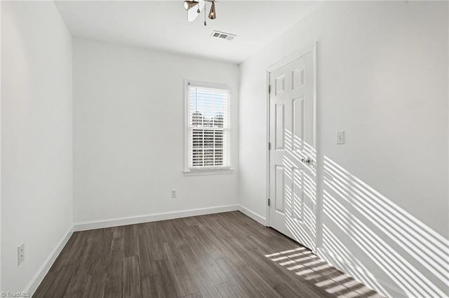 1509 Lakefield Drive, Clemmons, NC 27012