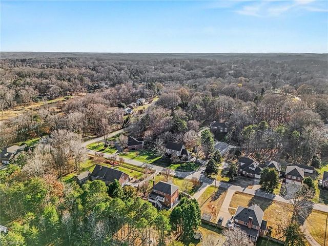 1509 Lakefield Drive, Clemmons, NC 27012