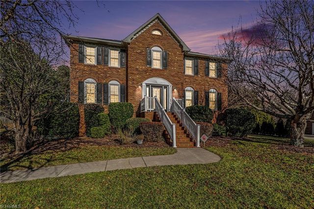 1509 Lakefield Drive, Clemmons, NC 27012