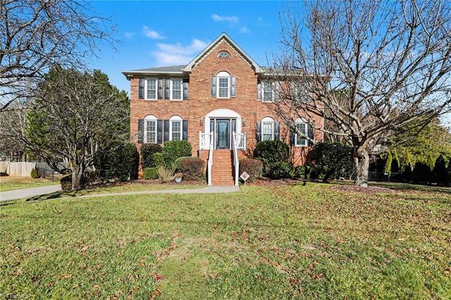 1509 Lakefield Drive, Clemmons, NC 27012