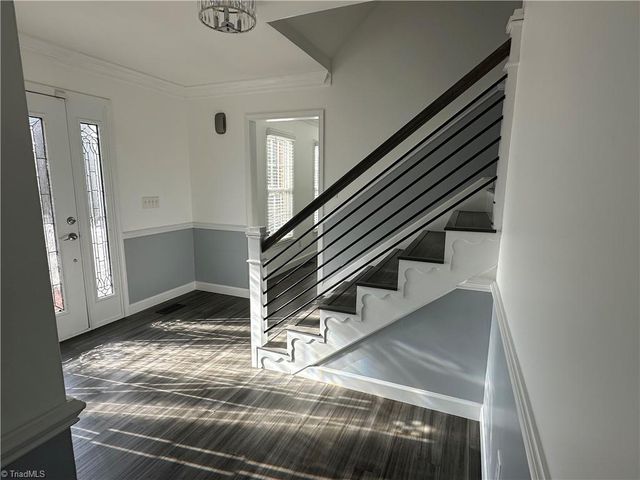 1509 Lakefield Drive, Clemmons, NC 27012