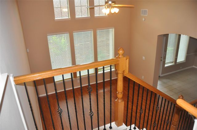 3305 N Knollcrest Lane, Pearland, TX 77584