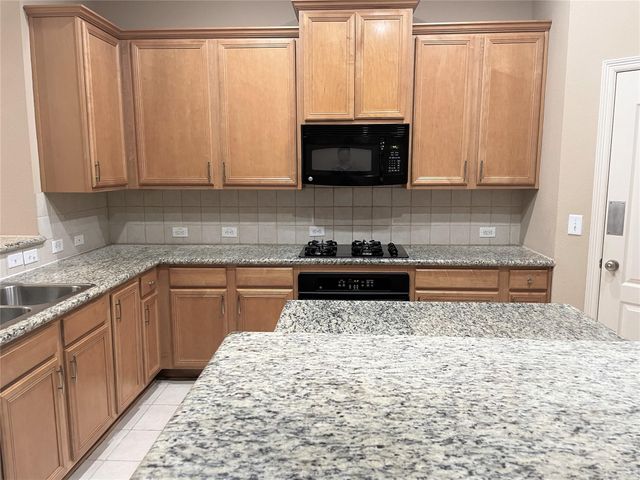 3305 N Knollcrest Lane, Pearland, TX 77584