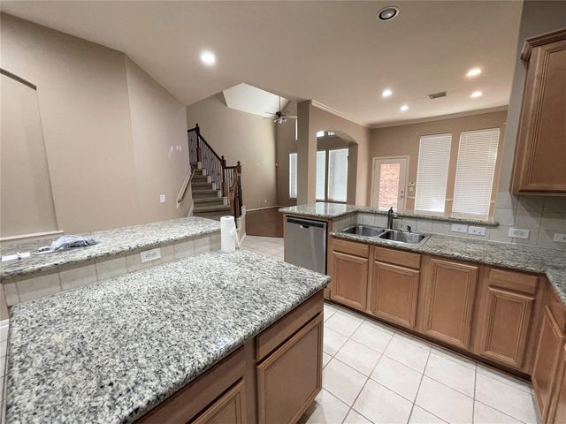 3305 N Knollcrest Lane, Pearland, TX 77584